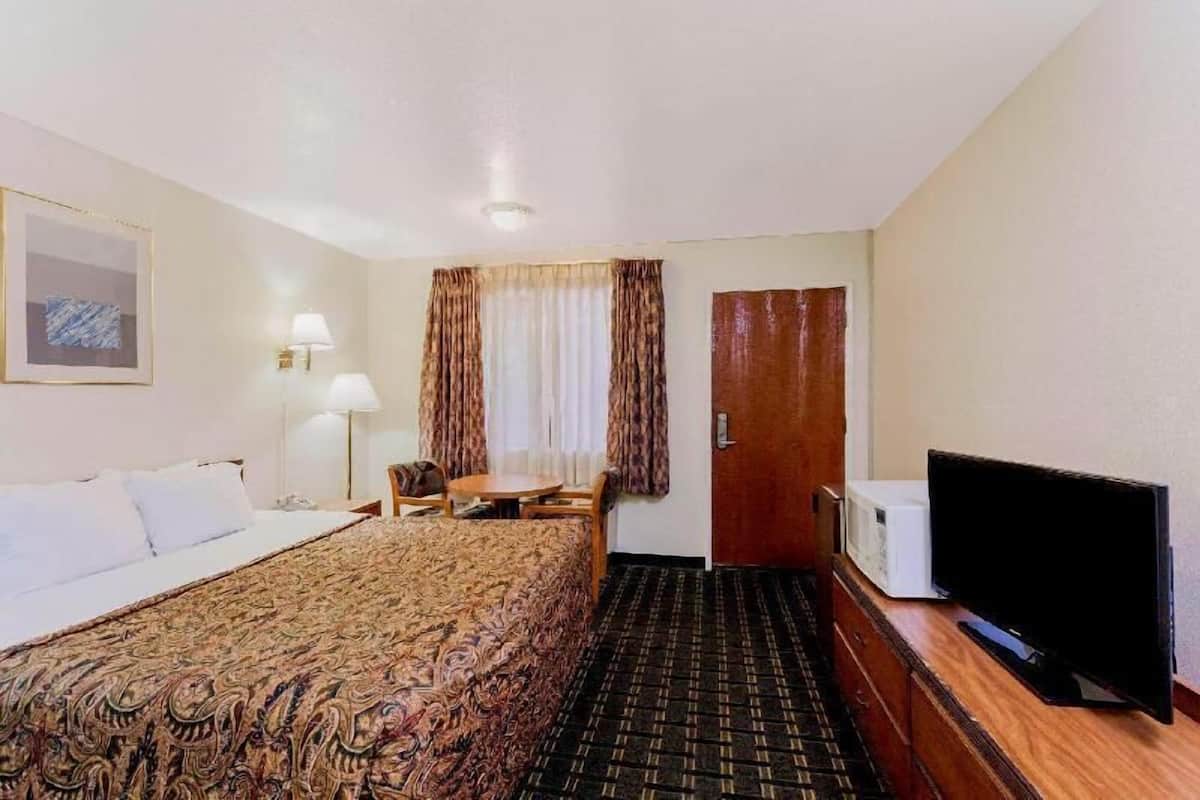 Couette en duvet d'oie, surmatelas, bureau