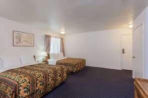 Down comforters, pillowtop beds, desk, laptop workspace - Days Inn by Wyndham Anaheim West (Anaheim)