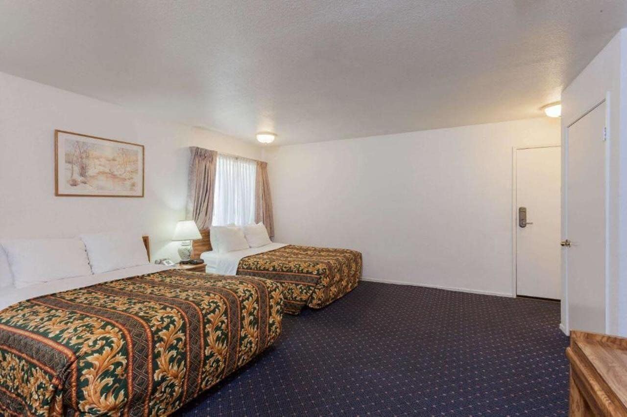 Foto - Days Inn by Wyndham Anaheim West