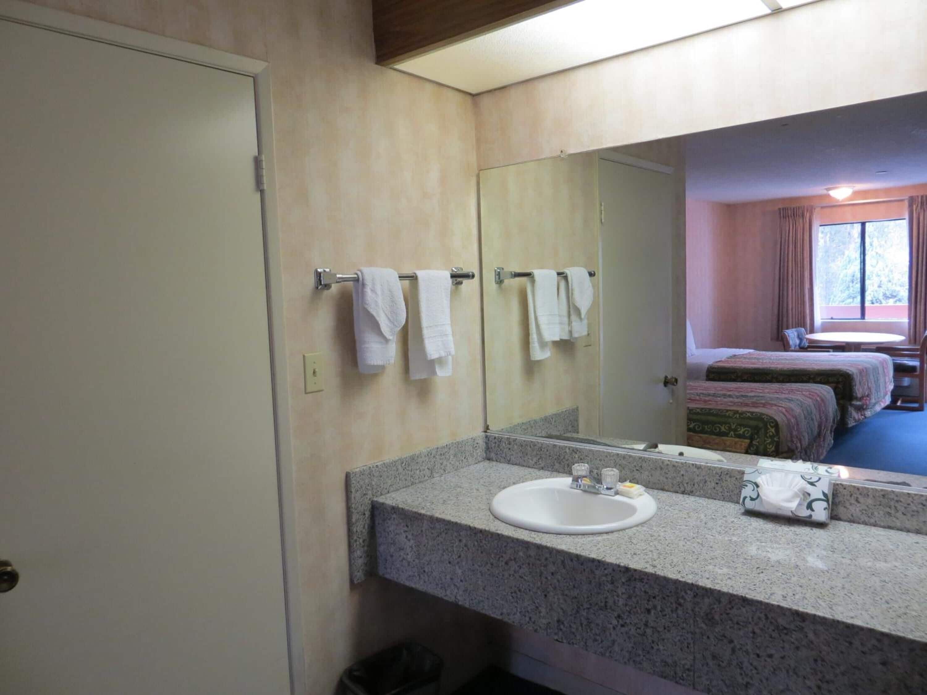 Foto - Days Inn by Wyndham Anaheim West