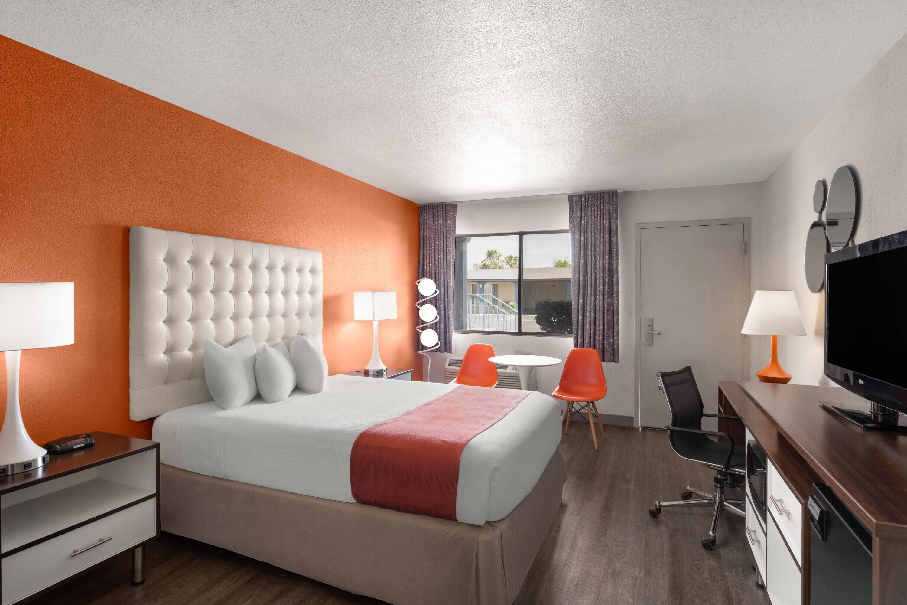 Tabla de planchar con plancha y cunas gratuitas 