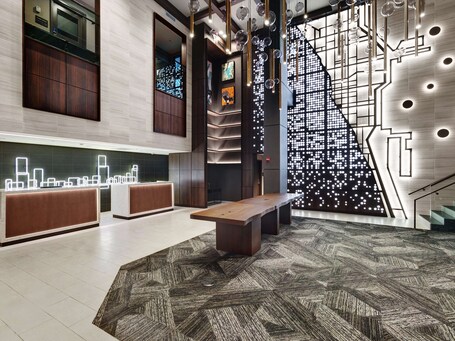 Hampton Inn Suites Chicago Downtown - Image 39