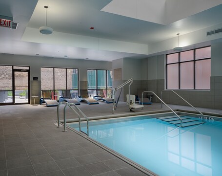 Hampton Inn Suites Chicago Downtown - Image 16