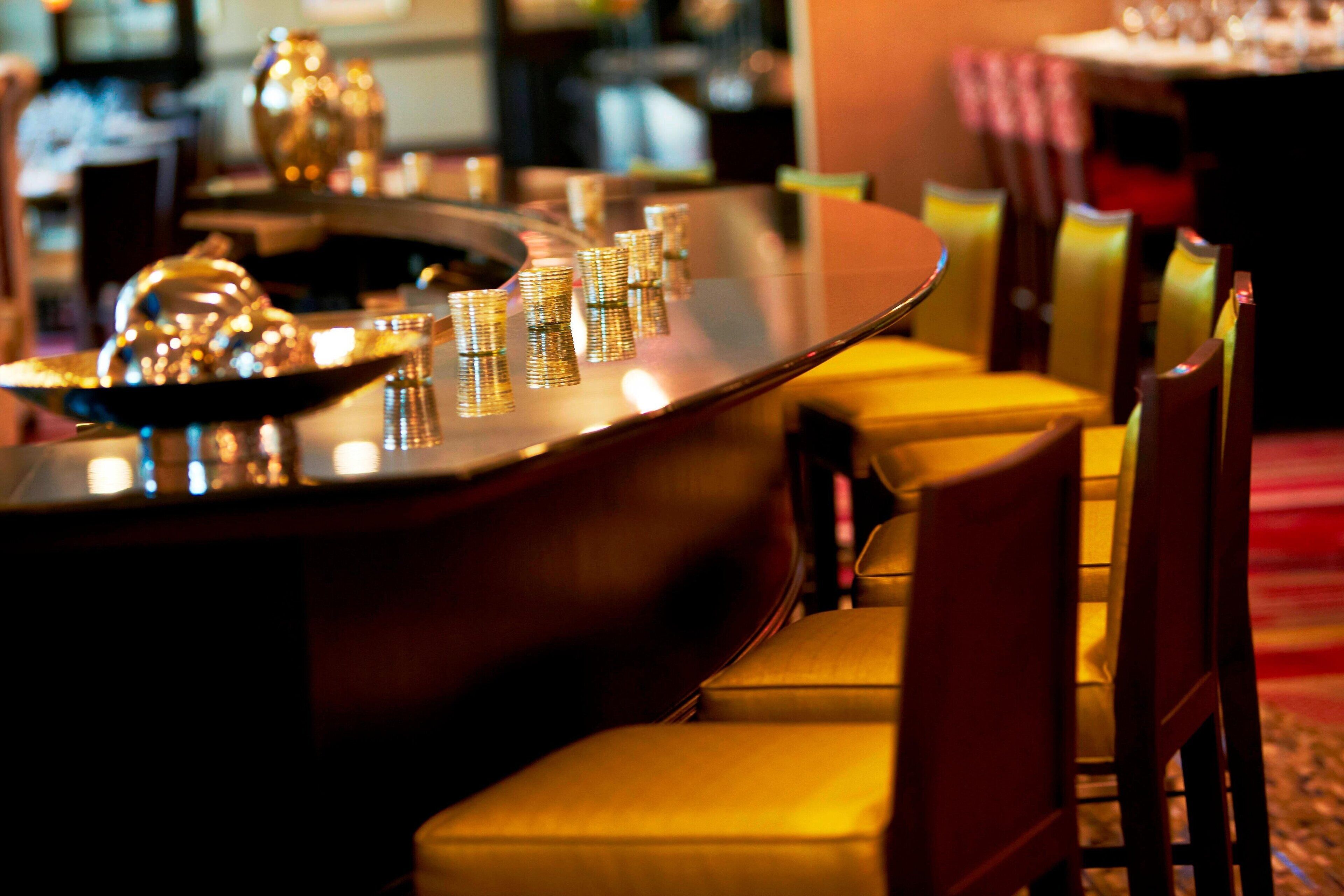 breakfast, lunch, dinner served; american cuisine