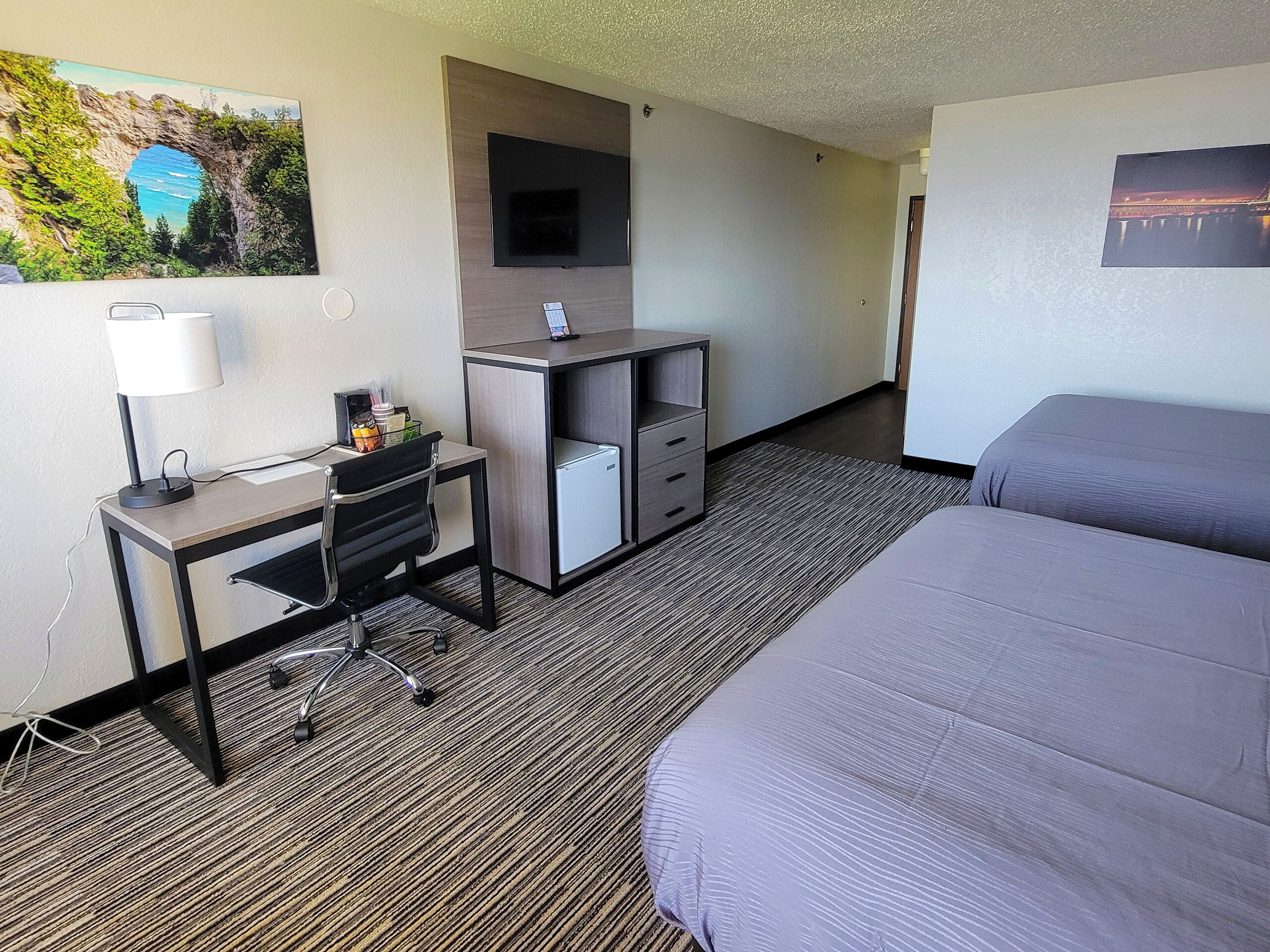 standard room, 2 queen beds, patio, lake view | iron/ironing board, free wifi, bed sheets, wheelchair access