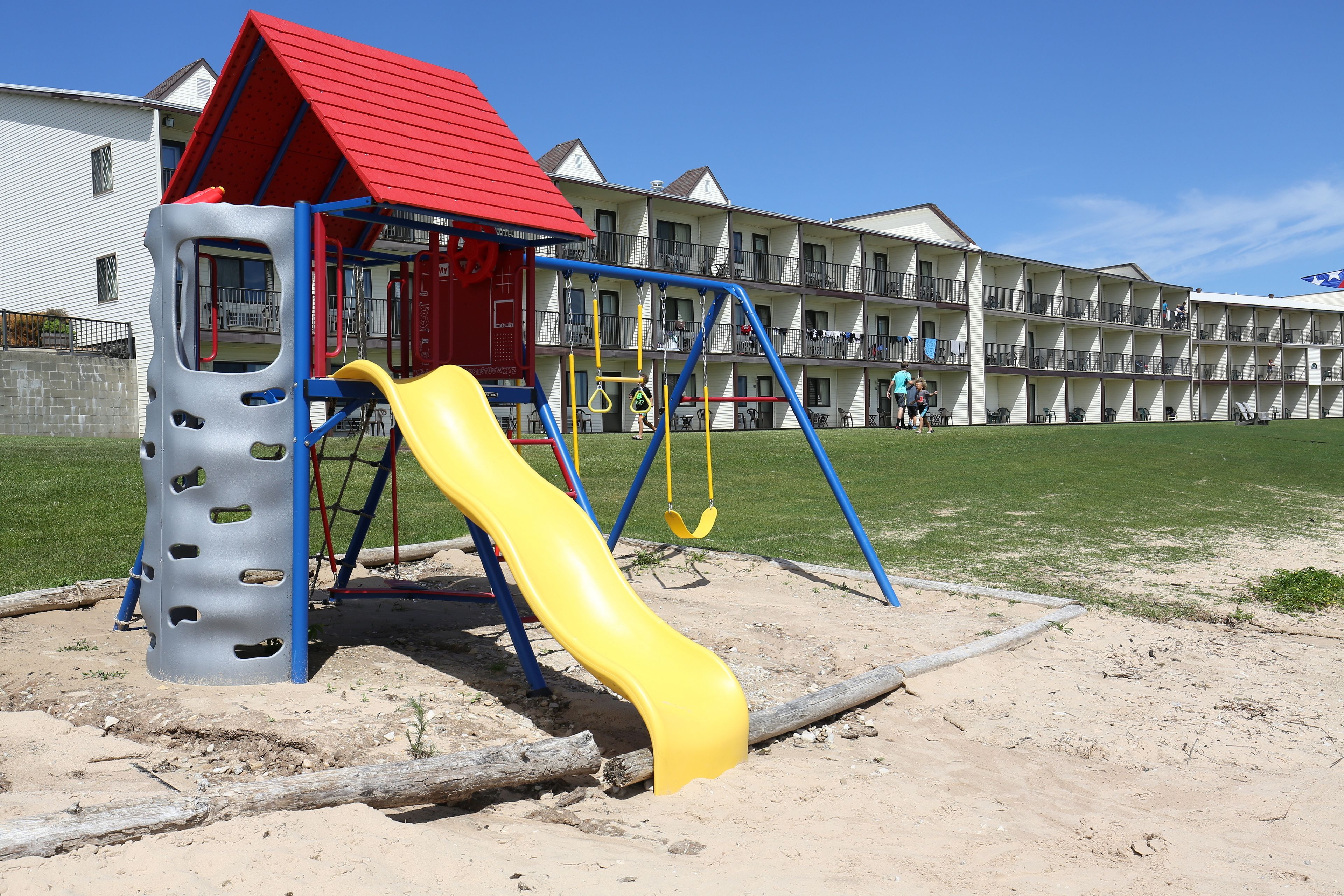 children’s play area – outdoor