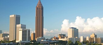 Travelodge by Wyndham Forest Park Atlanta South