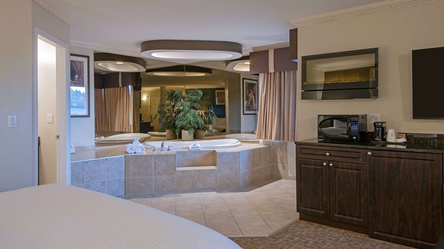 Travelodge by Wyndham Kamloops Mountview