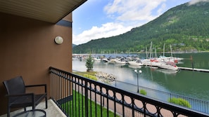 Standard Room, 1 King Bed, Balcony, Lake View (with Sofabed) | Lake view