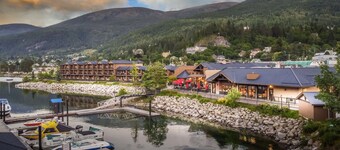 Prestige Lakeside Resort, WorldHotels Elite