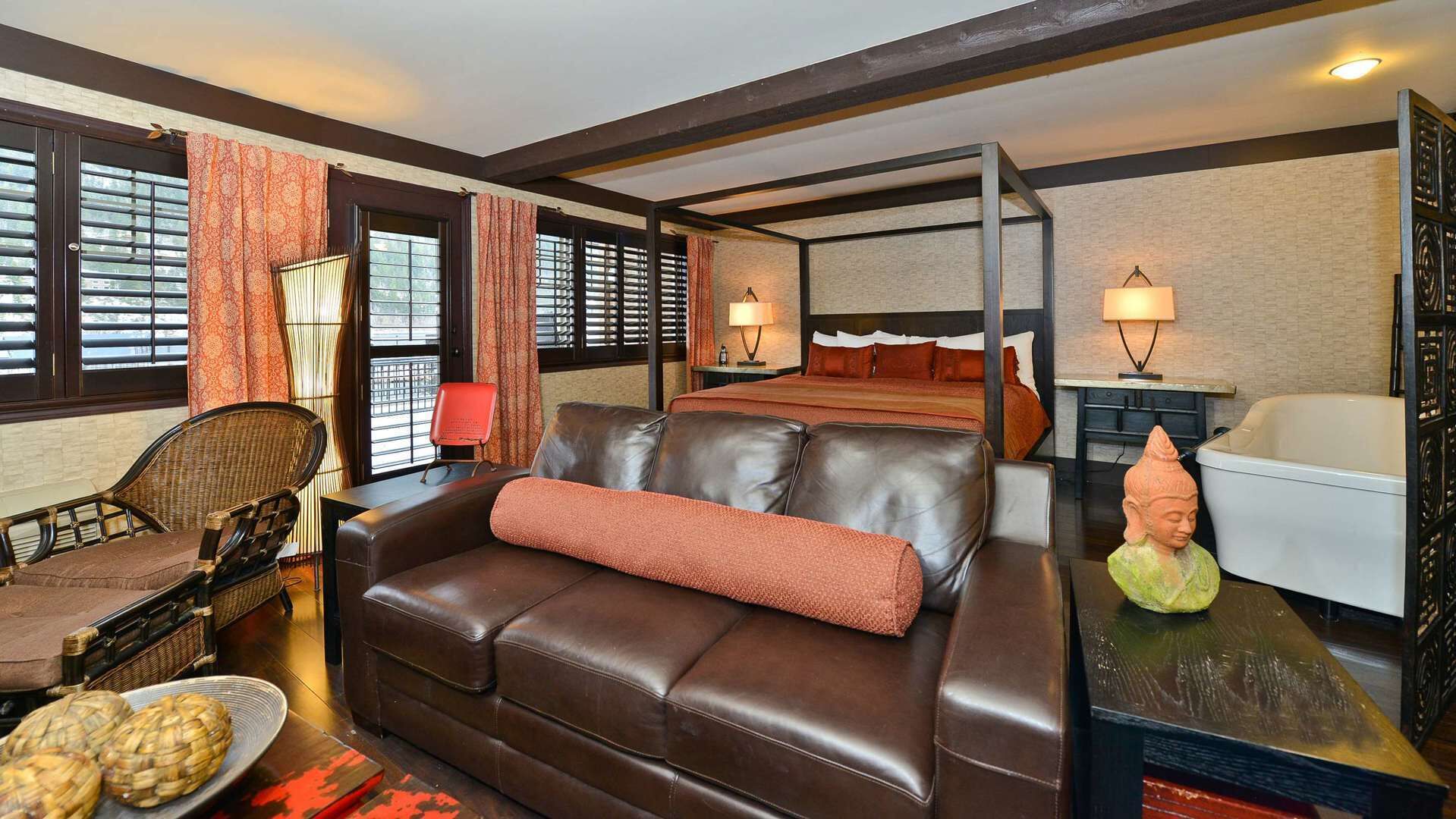 In-room safe, iron/ironing board, cots/infant beds, free WiFi