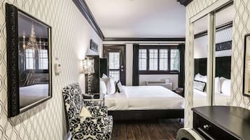 Suite, 1 King Bed, Non Smoking, Balcony | In-room safe, iron/ironing board, cribs/infant beds, free WiFi