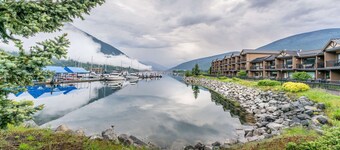 Prestige Lakeside Resort, WorldHotels Elite