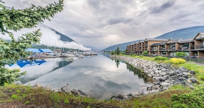 Prestige Lakeside Resort, WorldHotels Elite