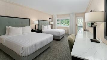 Pengeskab på værelset, strygejern/strygebræt