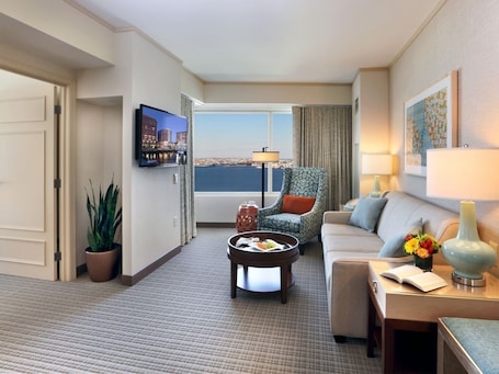 Suite, 1 King Bed, Harbor View | Living area | Flat-screen TV. Seaport Hotel Boston