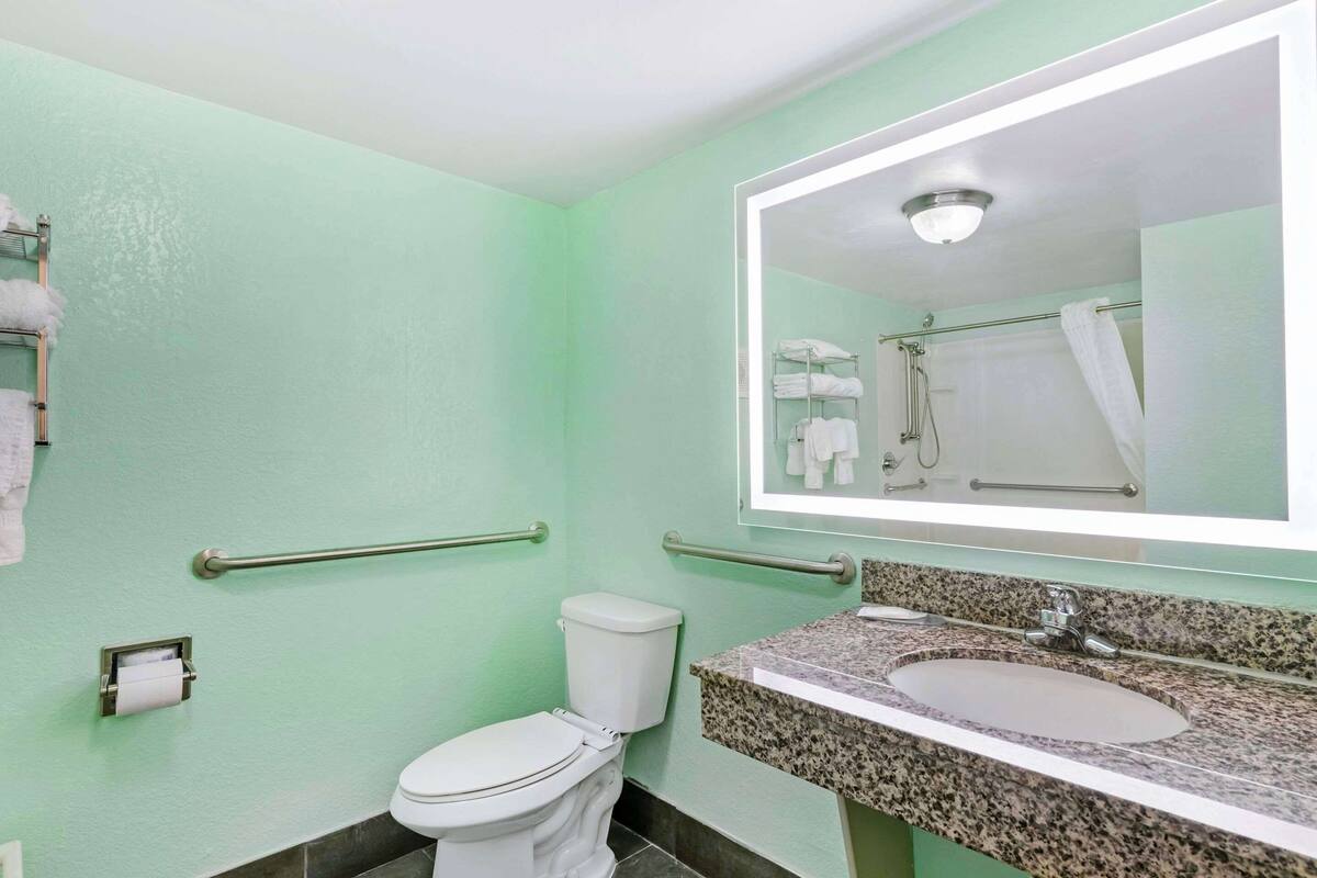 in-room safe, desk, soundproofing, iron/ironing board