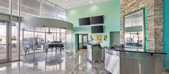 Clarion Inn Des Moines Airport