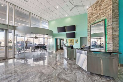 Clarion Inn Des Moines Airport