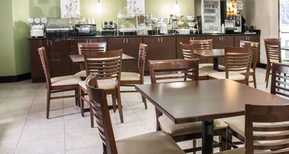 Sleep Inn & Suites Columbus - State University Area