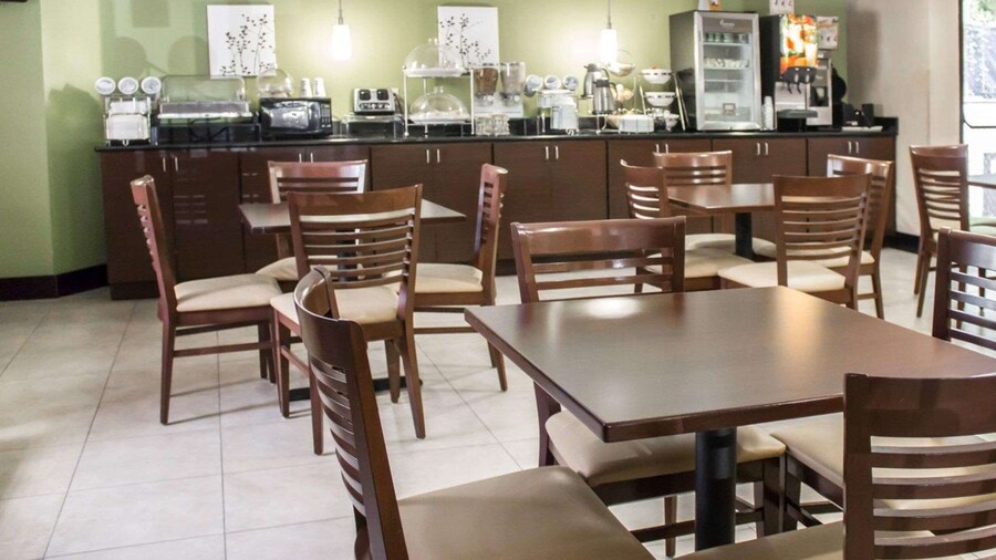 Sleep Inn & Suites Columbus - State University Area