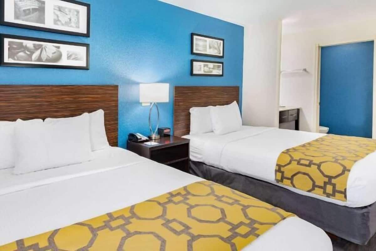 Desk, iron/ironing board, rollaway beds, free WiFi