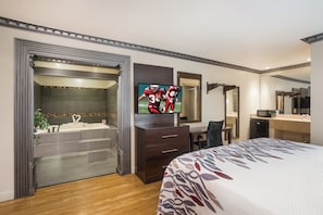 Suite, 1 Katil Raja (King), Non Smoking | Wi-fi percuma, cadar katil 
