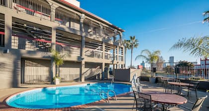Red Roof Inn Stockton