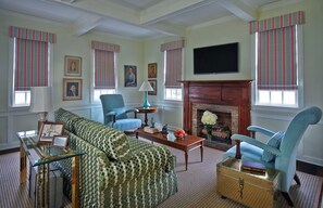 جناح ديلوكس (Hoyt House) | أغطية فراش متميزة وخزنة داخل الغرفة ومكتب ومساحة عمل للكمبيوتر المحمول