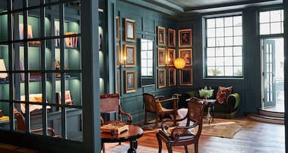 Vanderbilt, Auberge Resorts Collection
