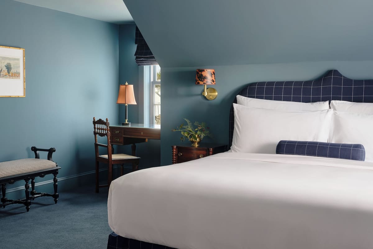 Suite, 1 Bedroom (Elise) | Minibar, in-room safe, laptop workspace, iron/ironing board