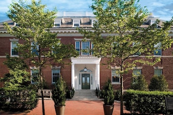 The Vanderbilt, Auberge Collection