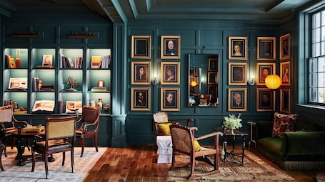 Lobby sitting area. The Vanderbilt, Auberge Collection