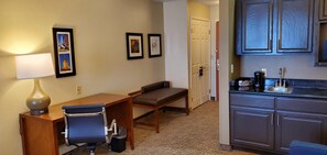 Down comforters, in-room safe, desk, laptop workspace