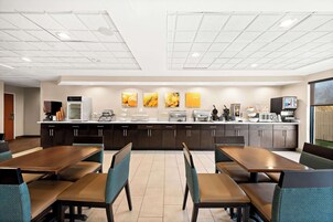 Free daily buffet breakfast