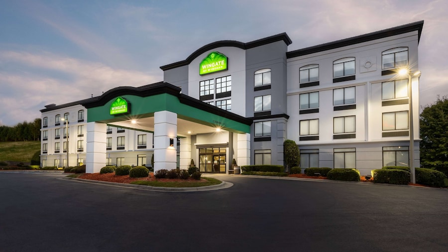 Wingate by Wyndham Charlotte Speedway/Concord