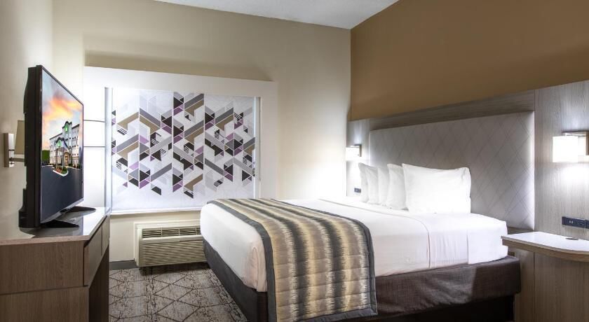 In-room safe, desk, blackout drapes, iron/ironing board