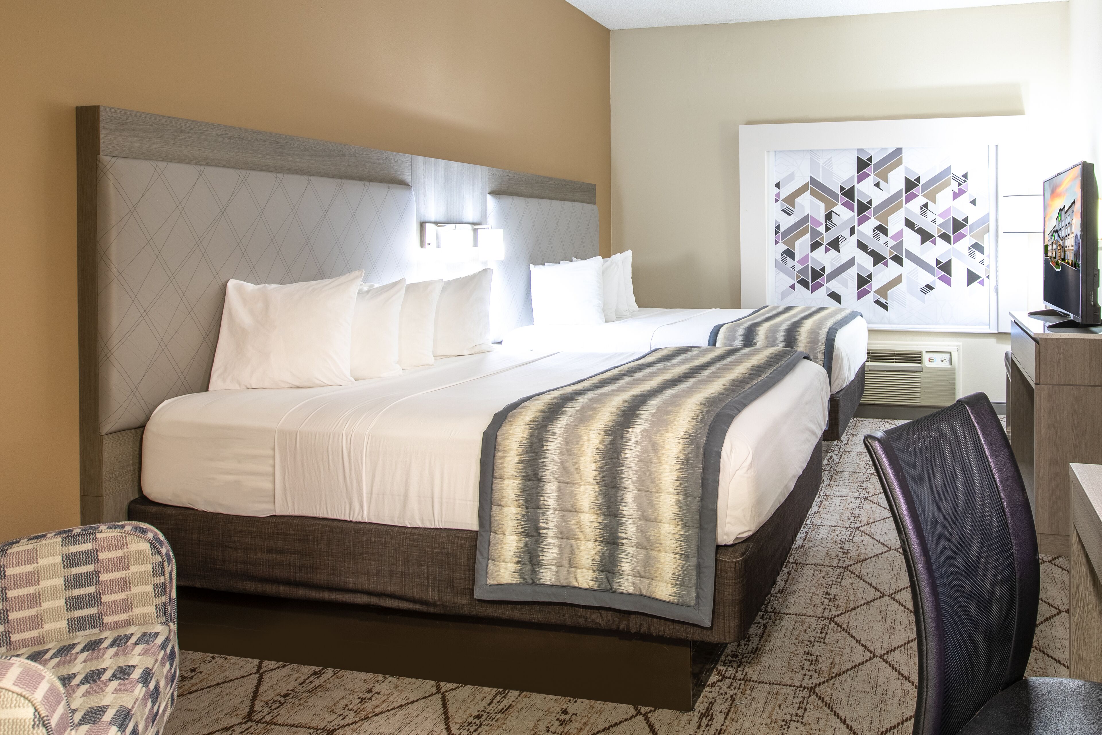 客房, 2 张大床, 无烟房 | 客房内保险箱、办公桌、遮光窗帘、熨斗/熨衣板