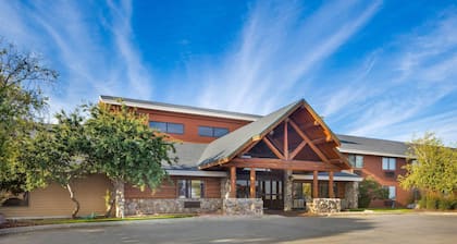 AmericInn by Wyndham Chamberlain - Conference Center