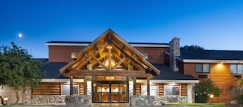 AmericInn by Wyndham Chamberlain - Conference Center