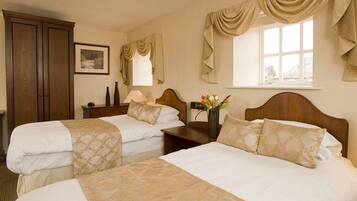 In-room safe, desk, iron/ironing board, cribs/infant beds