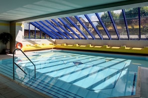 Piscine couverte