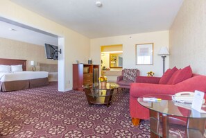 Deluxe Studio Suite, 1 King Bed, Non Smoking | Desk, iron/ironing board, free cribs/infant beds, free WiFi