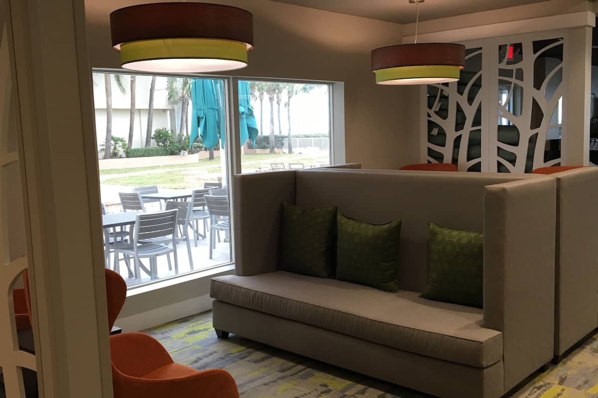 breakfast, lunch and dinner served