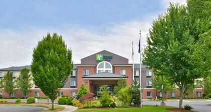 Holiday Inn Express & Suites Albany by IHG