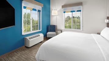 Standardzimmer, 1 King-Bett | Zimmersafe, Verdunkelungsvorhänge, Bügeleisen/Bügelbrett