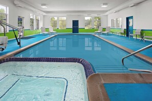 Indoor pool, pool loungers
