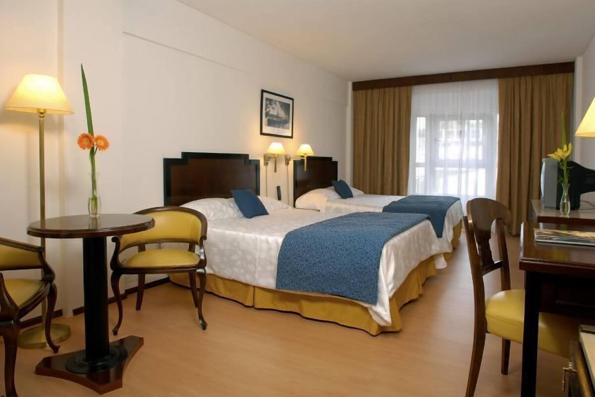 Minibar, high-speed internet, alarm clocks