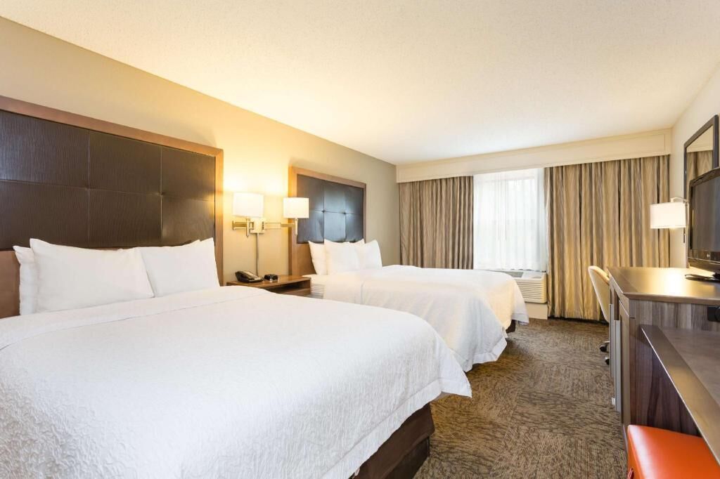 In-room safe, free WiFi, bed sheets