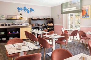 Daily buffet breakfast (EUR 17 per person)